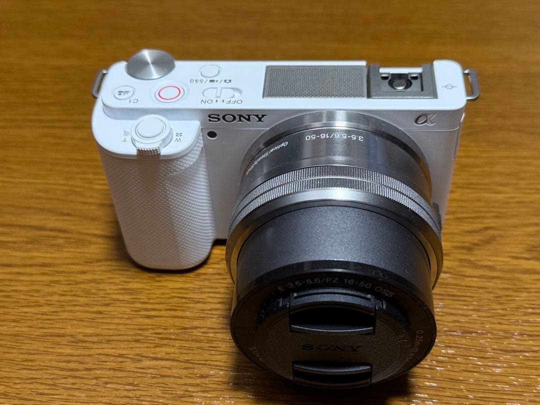【ほぼ新品】SONY ZV-E10 デジタル一眼カメラVlogcam VLOGCAM ZV-E10 | VLOGCAMスペシャルサイト | デジタルカメラ VLOGCAM